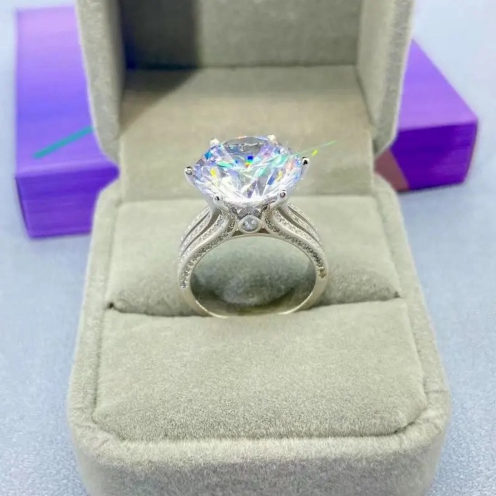 🔥10CT Certified Lab Grown Moissanite 💎Excellent Cut Engagement Ring💍 Size 6.5